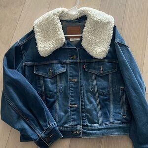 Levi’s Removeable Fur Collar Jacket